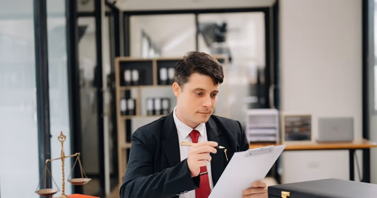 Portugal Golden Visa lawyer due diligence checklist for fund-route investors
